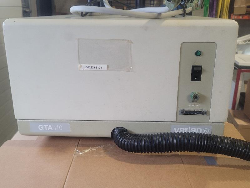 Spectromètre d'absorption atomique Zeeman Varian SpectrAA 220 + GTA 110 et SPS 5_4