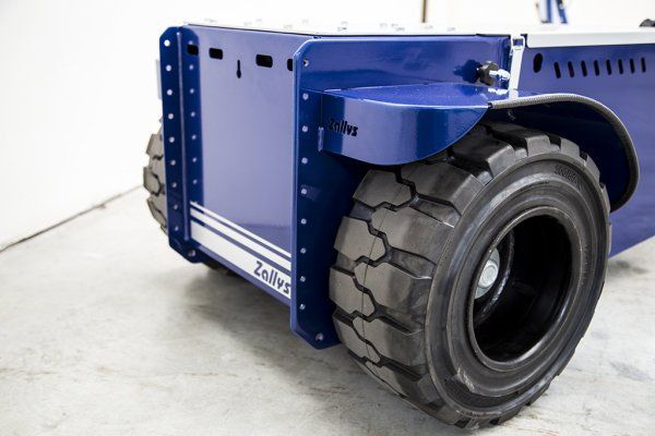 M11 - tracteur logistique - zallys - capacité de charge 15000 kg_4