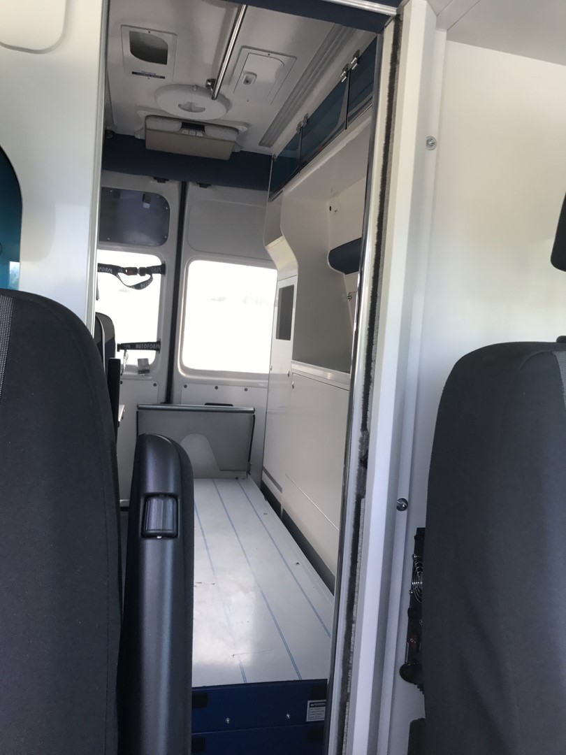 Ambulance de marque Volkswagen modèle T6 type B diesel