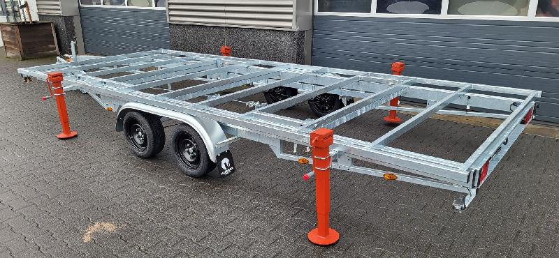 TH 6m x 2m44 detachable 2 x essieux 1800 kg + deck_4