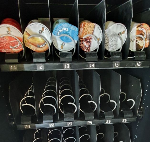 Distributeur automatique pour glaces, compact et adapté pour usage professionnel