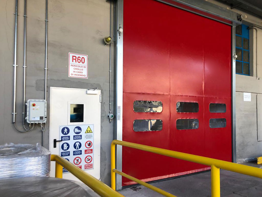 Porte rapide industrielle ZipGO Atex - conforme aux normes ATEX, anti-déflagration, pour environnements à haut risque d'explosion_4