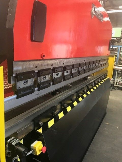 Presse Plieuse PROMECAM 3000 x 100T occasion  réf 2654_4