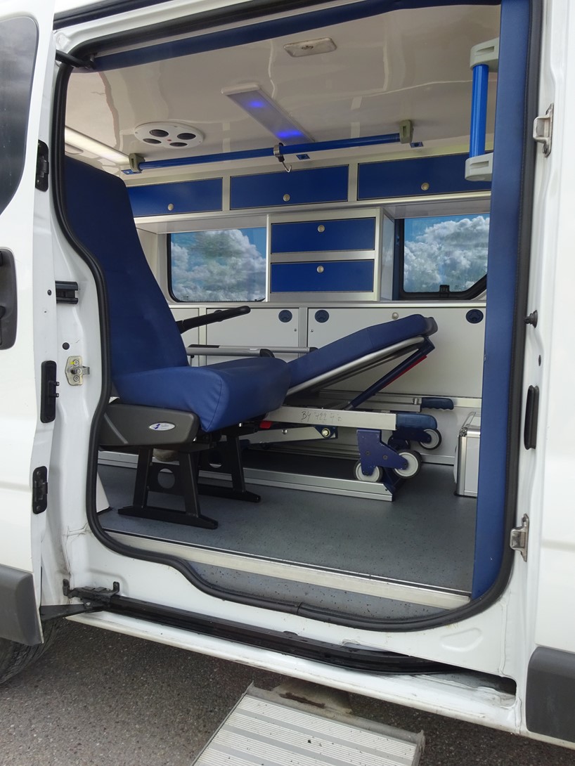 Ambulance Renault Trafic L1H1 2011 Type A1 - 115 CV - Occasion - Aménagement Les Dauphins_4