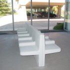 Banc en béton Nù - Banc urbain en béton armé pour espaces publics - Blanc et gris - 150 x 85 x 40 cm_4