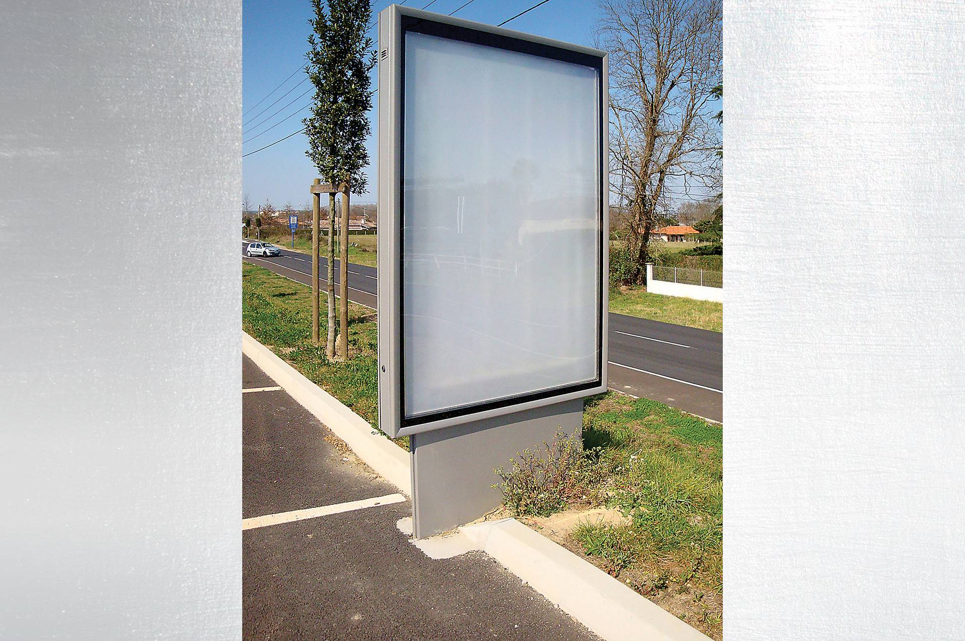 Planimètre Kikaffich - Supports d'affichage et mobiliers urbains personnalisés_4