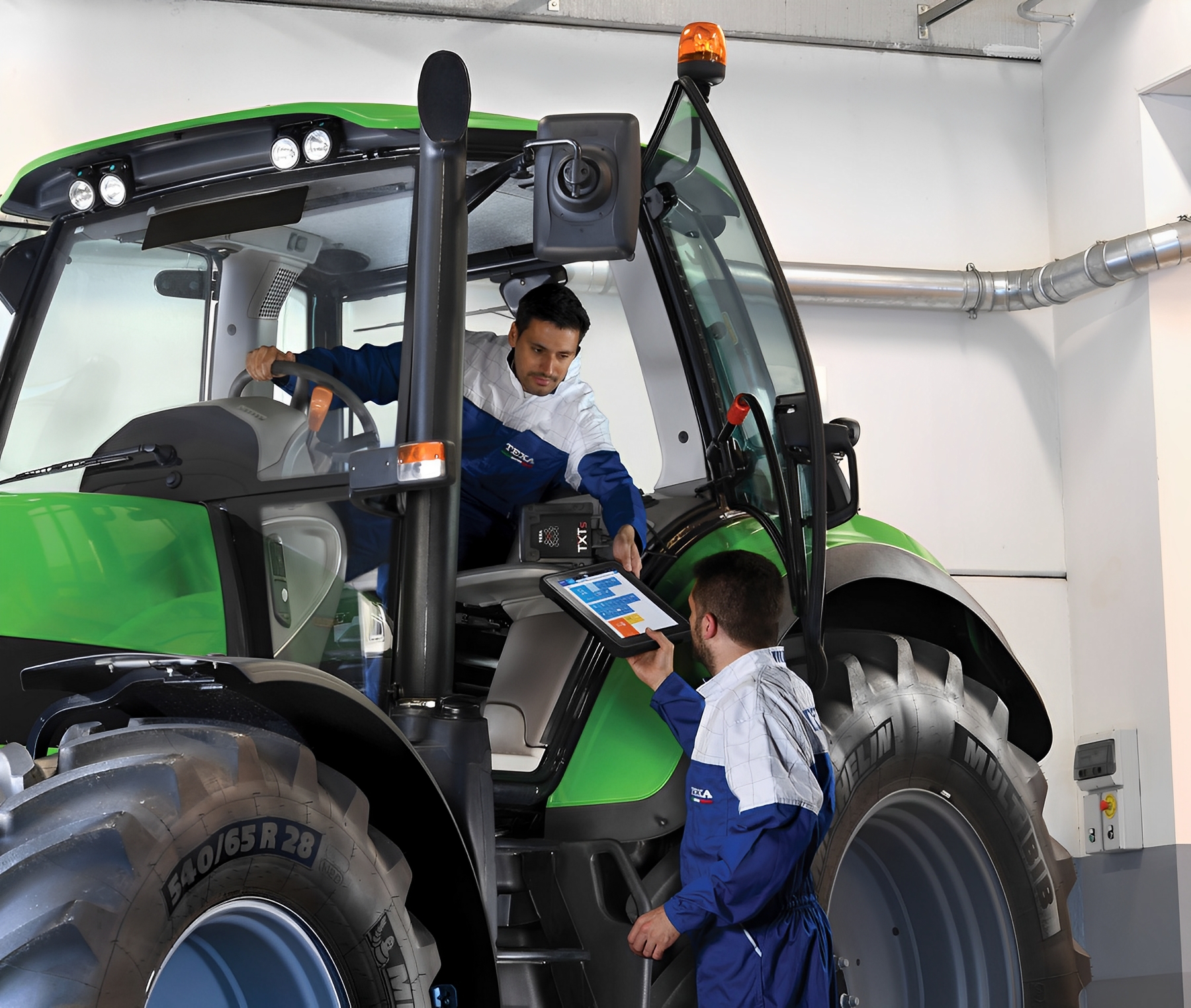 Outil de diagnostic professionnel pour réinitialisation des témoins de service