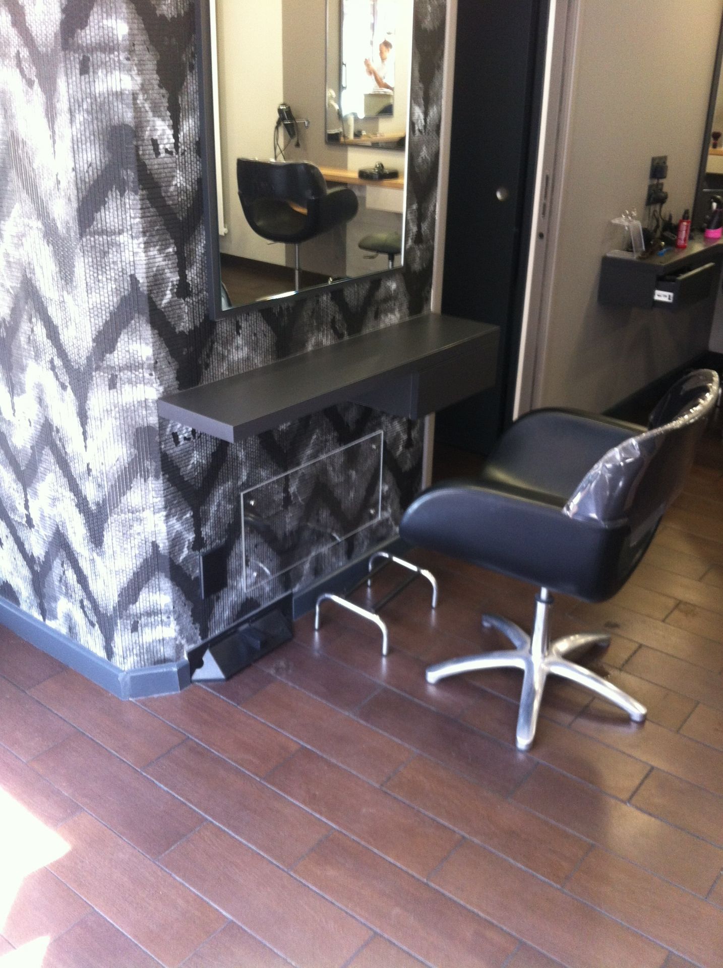 Aspirateur centralisé pour coiffeurs - DRAINVAC - ramasse-cheveux intégré - cuve 46L_4