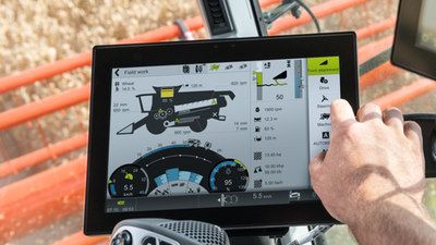 Moissonneuse-batteuse CLAAS Lexion 8900-7400 - Trémie 15 000/18 000 L - Performances et précision_4