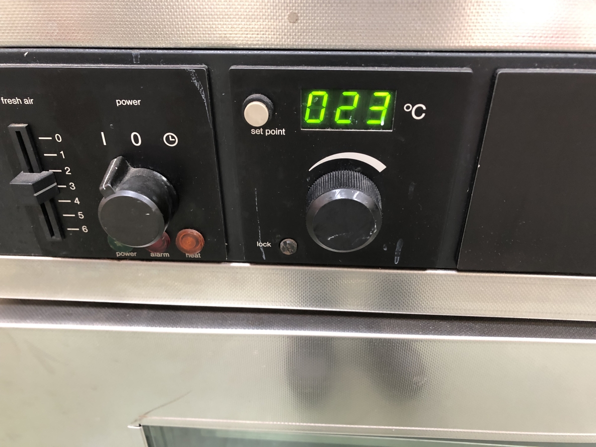 Étuve de laboratoire occasion - Memmert UE500 - Référence P2205-1650_4