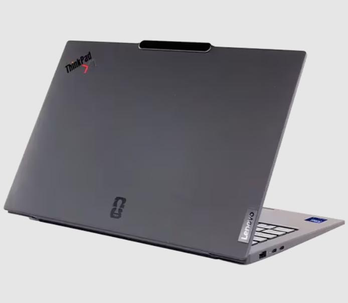ThinkPad X1 Carbon Gen13 32 1To_4
