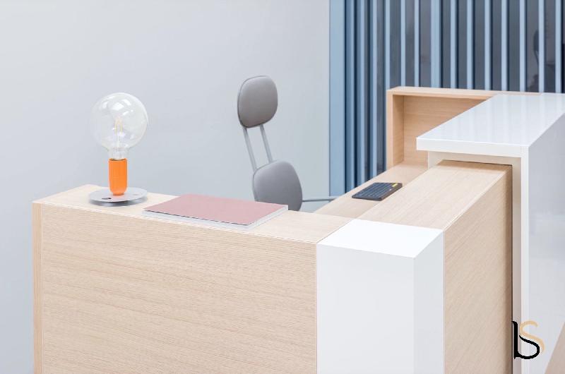 Grand bureau d'accueil droit Tera - MDD - Blanc, 304, Avec réhausse lumineuse_4