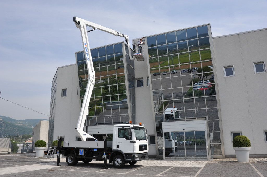 Zed 26 JH - Camion nacelle 26 m avec double pantographe, bras télescopique et jib - CTE_4