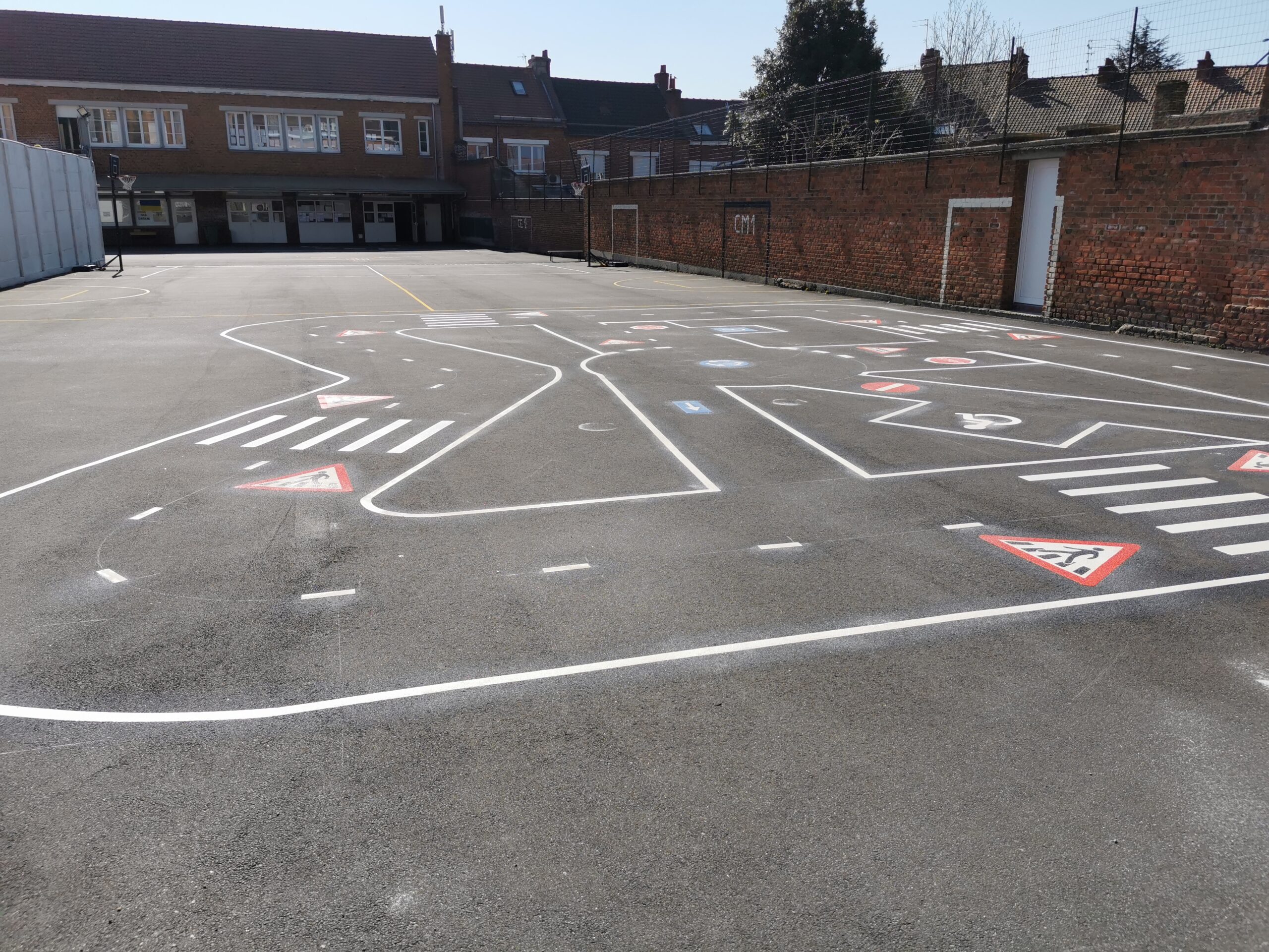 Parcours de sécurité routière  pour cours de récréation et espaces publics_4