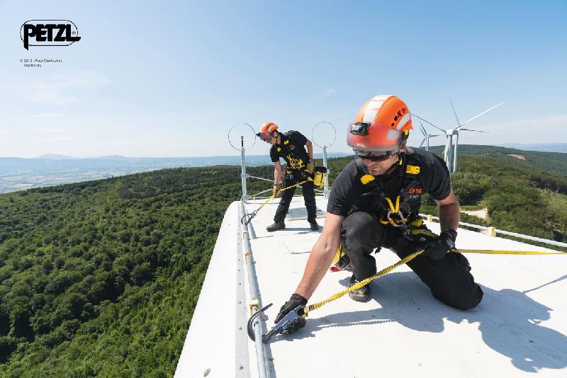 Harnais antichute et maintien au travail - WIND Version EURO - Petzl - Confort optimal et progression verticale sur rail ou câble_4