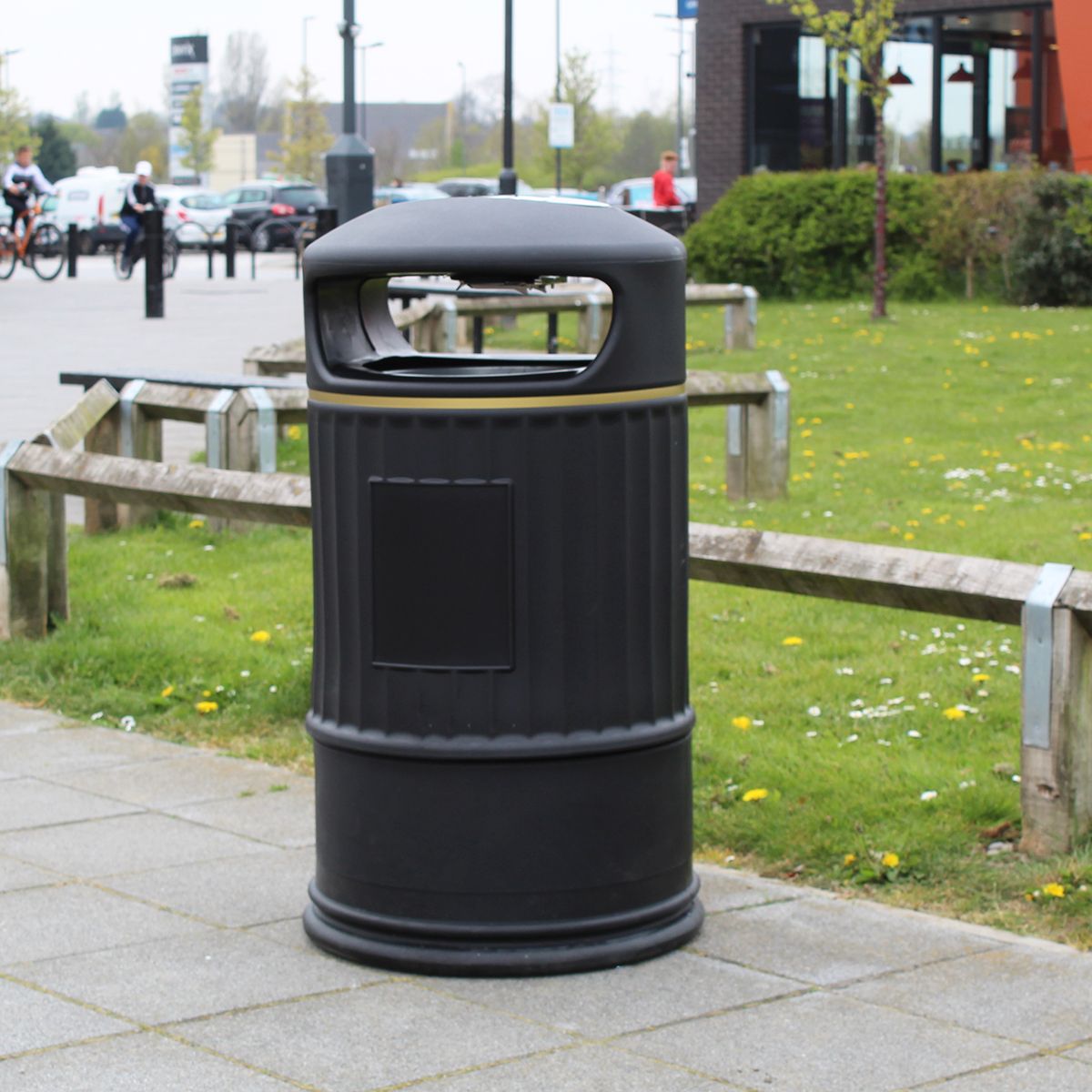 Poubelle publique en plastique recyclé - Modèle HERITAGE personnalisable, résistante et élégante_5