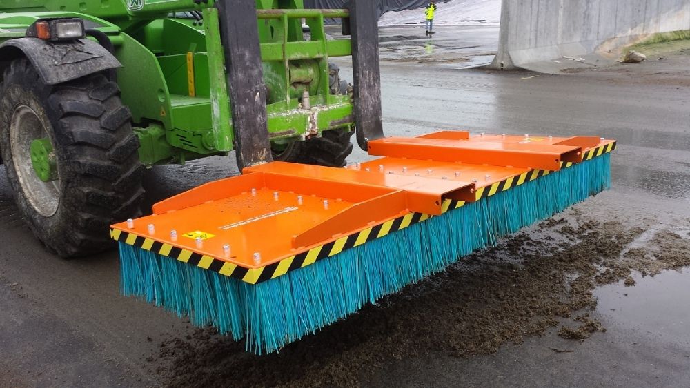 Balayeuse industrielle M3 - Brosse en fer interchangeable (série I) - Compatible chariots élévateurs et chargeuses_4