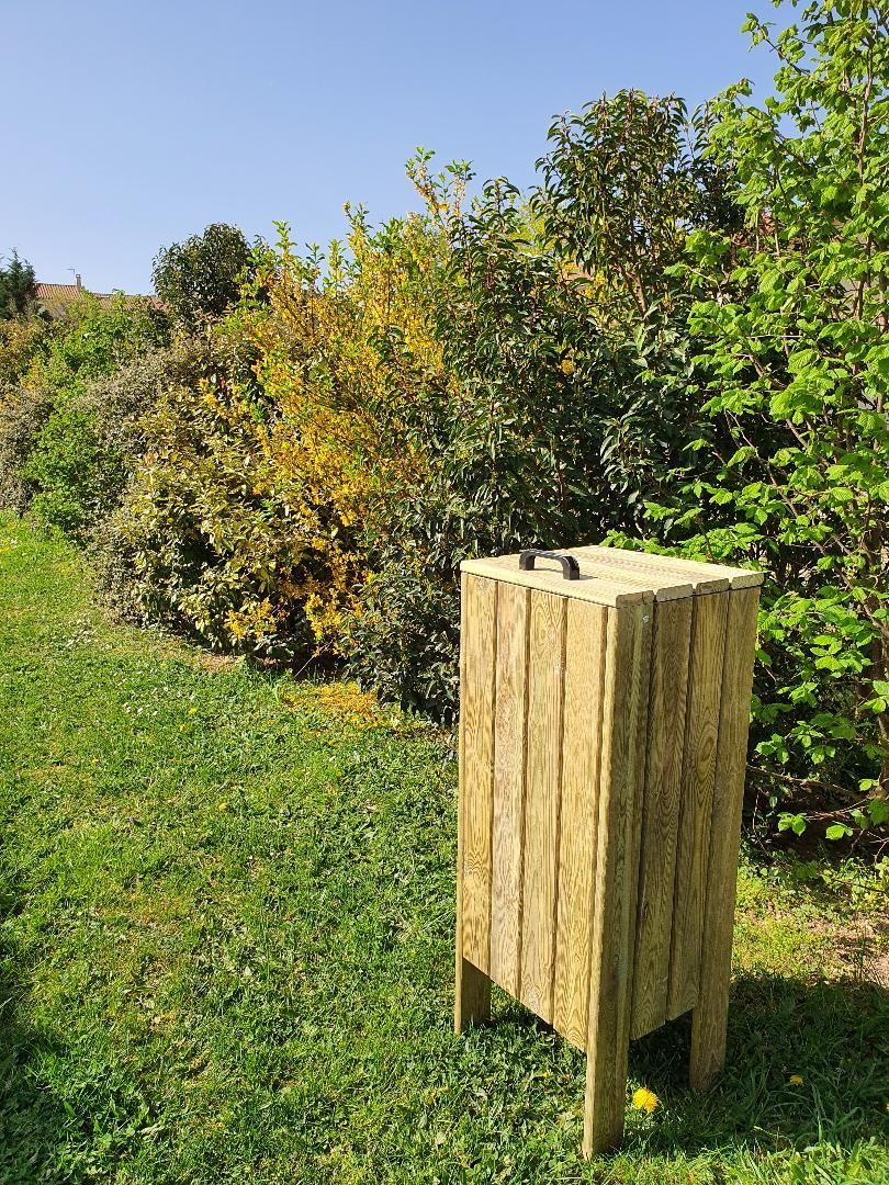 Poubelle tri sélectif en bois durable_5