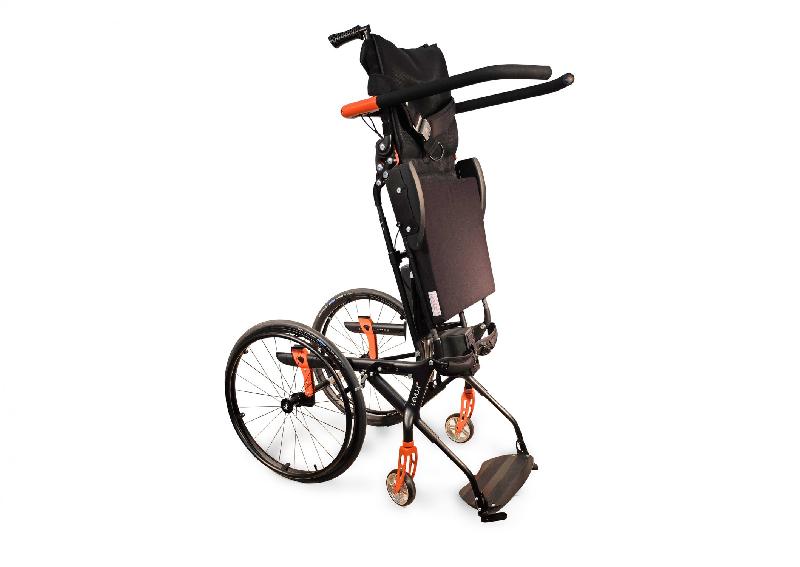 Fauteuil roulant actif Levo Summit EL - propulsion manuelle avec verticalisation électrique connectée_4