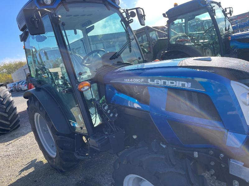 Tracteur agricole Landini 4-90 F - 2022 - 90 ch - 575 h - Pont avant suspendu et cabine Classe 4_4