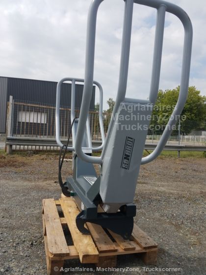 Pince enrubannage et à balles rondes - Sonarol CB SNR 1700 pour chargeur frontal - Largeur 1700 mm, charge 900 kg_4