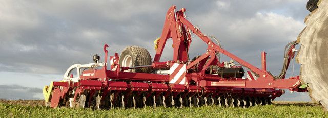 Outil agricole TERRADISC pour optimisation des travaux au champ