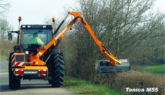 Faucheuse Tonica noremat pour infrastructures locales