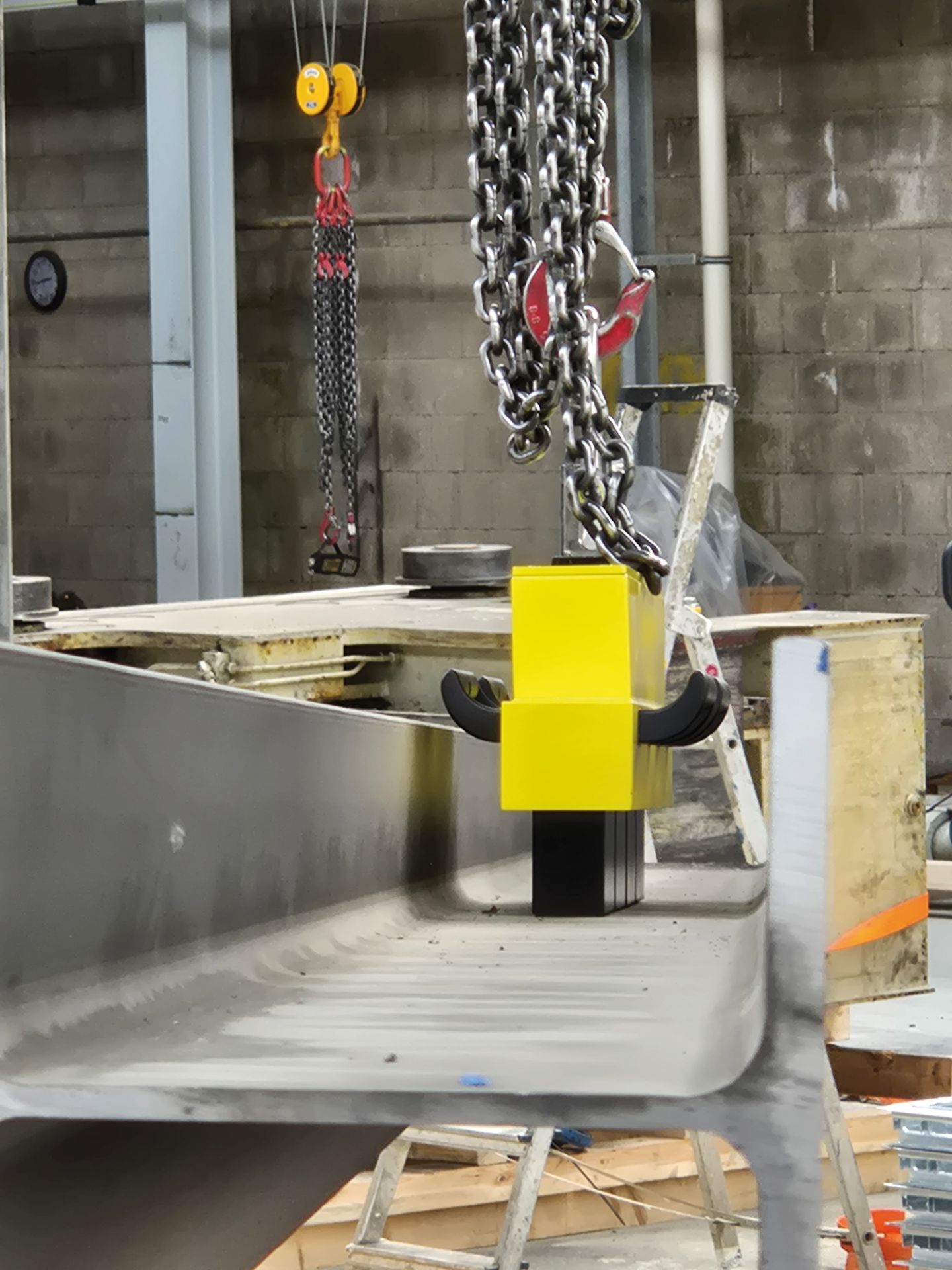 Électroaimant de levage spécialement conçu pour les profilés et poutres - SB750-L_4