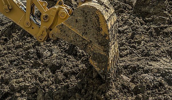 Godet d'excavation à usage normal avec lame de nivellement - caterpillar finance france - 600 mm (24 in) - poids 495 kg_4