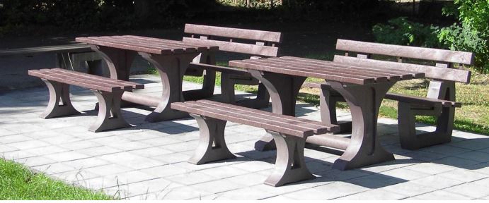 Banc urbain en plastique recyclé hanit - SUTTON - lames PREMIUM avec armature interne invisible - 3 largeurs disponibles_4