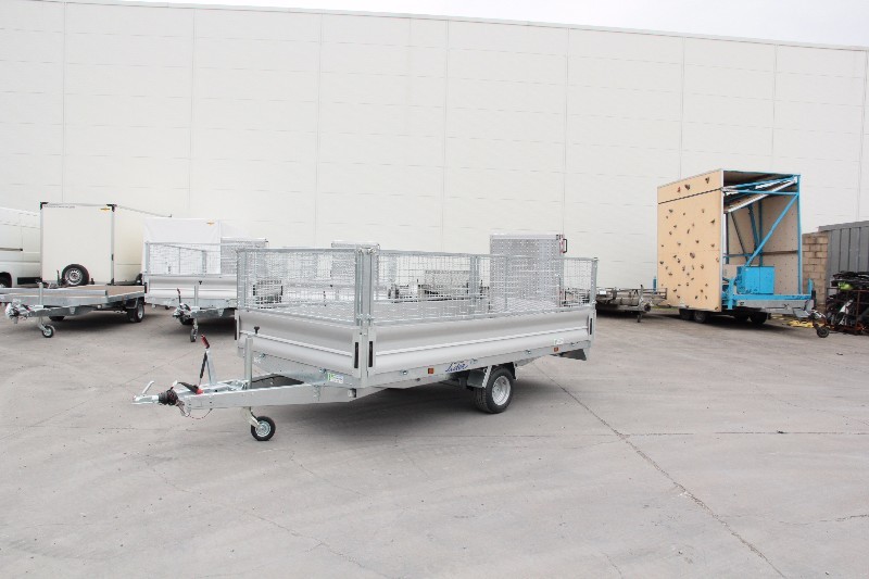 Remorque pour transport de quads avec roue jockey automatique