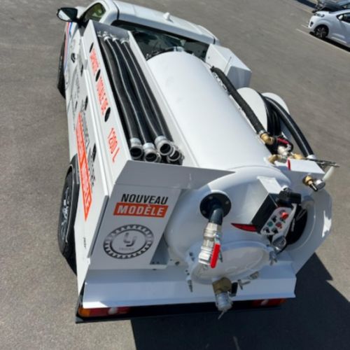 Mini combiné hydrocureur 4x4 pour travaux d'assainissement rapide