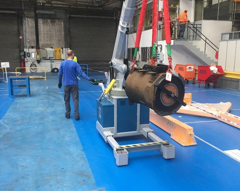 Grue compacte 20MT 3x1 avec tourelle d’orientation 18°