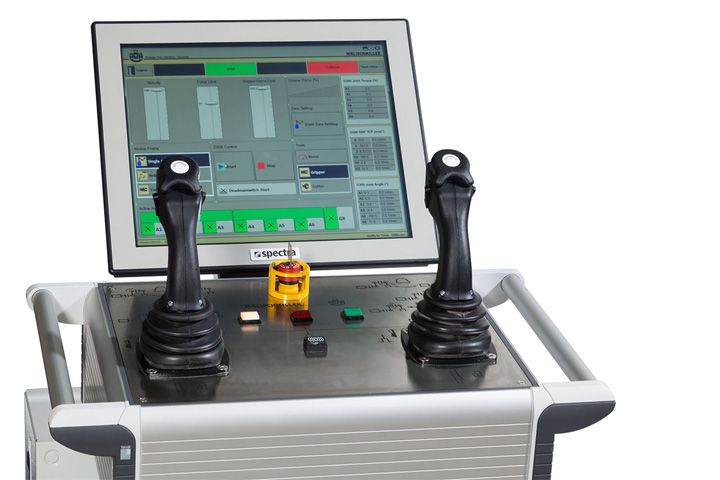 A4000 - Pupitre de commande connecté par câble - Walischmiller Engineering GmbH avec écran et joysticks_4