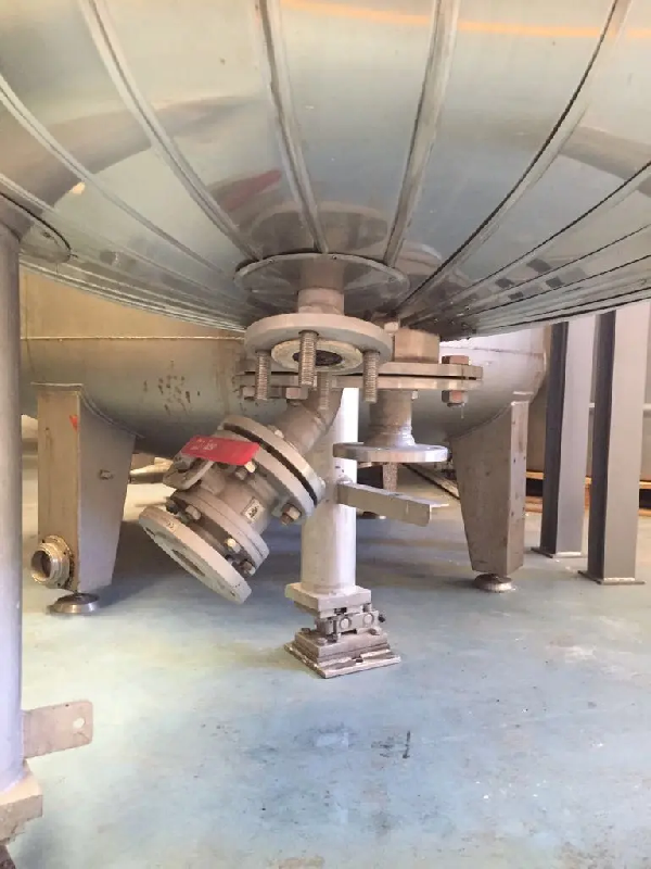 Cuve en acier inoxydable 2 500 litres d'occasion - référence : c3363_4