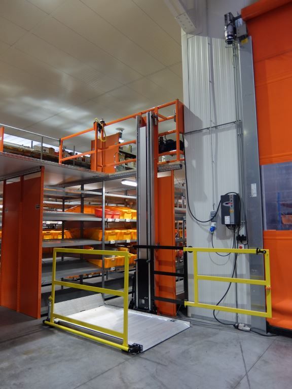 Élévateur mezzanine hydraulique - flux logistiques intérieur/extérieur -  DHOLLANDIA DH-VZK_4