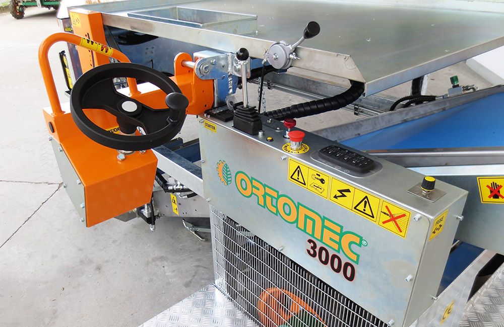 Récolteuse automotrice sur roues - Ortomec SRL - largeur de la tête de coupe de 90 à 180 cm - adaptée pour légumes à feuilles_4