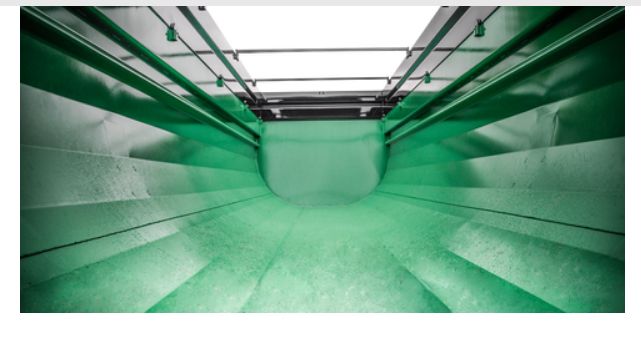 Benne agricole pour déchargement optimisé grâce à sa forme cylindrique