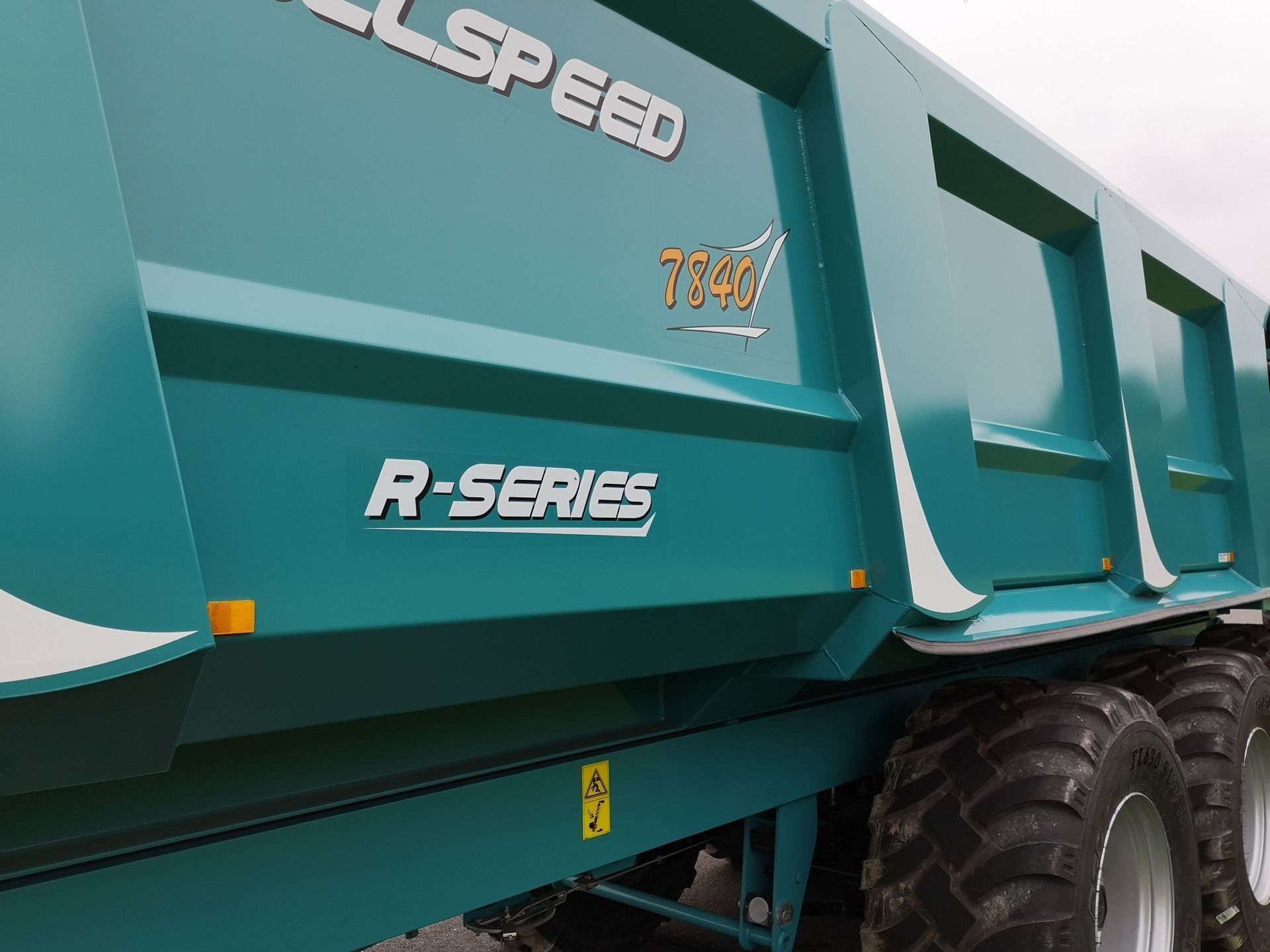 Rollspeed 7840, benne agricole avec capacité maximale de 40 m³