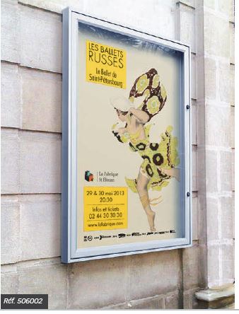 Vitrine d'extérieur sobre et discrète - Épaisseur 58mm - Idéale pour bâtiments publics et culturels - CLASSIQUE_4