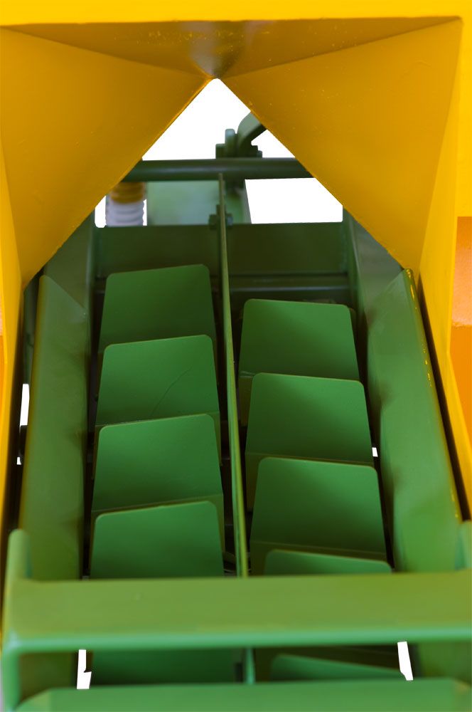 Planteuse PD220-4 - Özbil Machines Agricoles - Longueur 1890 mm - Plantation de pommes de terre avec fertilisation automatique_4