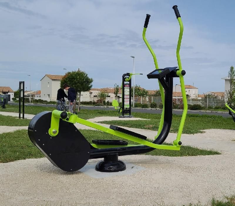 Vélo Elliptique R-pro - Écran auto-alimenté, 10 niveaux de résistances_4