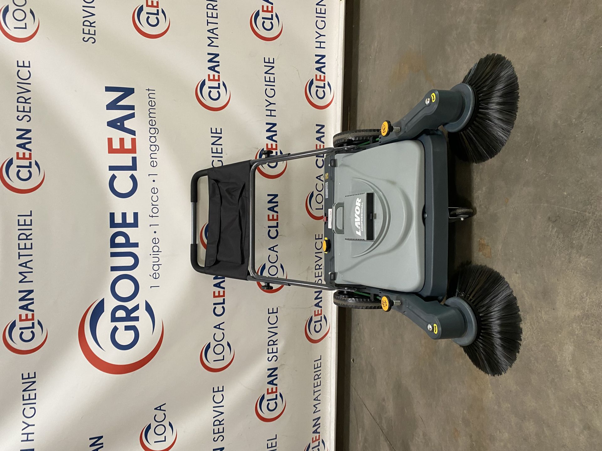 Balayeuse accompagnée BSW 950M - Manuelle, 950mm de largeur, rendement 3500m²/h_4