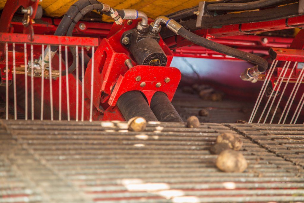 Récolteuse automotrice VARITRON 470 - ASA-LIFT - Trémie 7000 kg, moteur Mercedes-Benz phase V, châssis sur roues_5