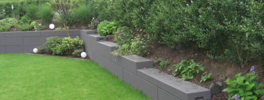 Blocs MEGABLOC combinés à des briques vernissées