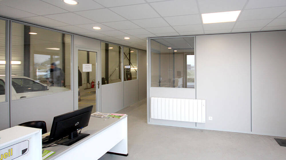 Cabine d'atelier en kit avec plafond idéal dans les zones urbaines - Novokit - 1 module 3 faces sur mur_4