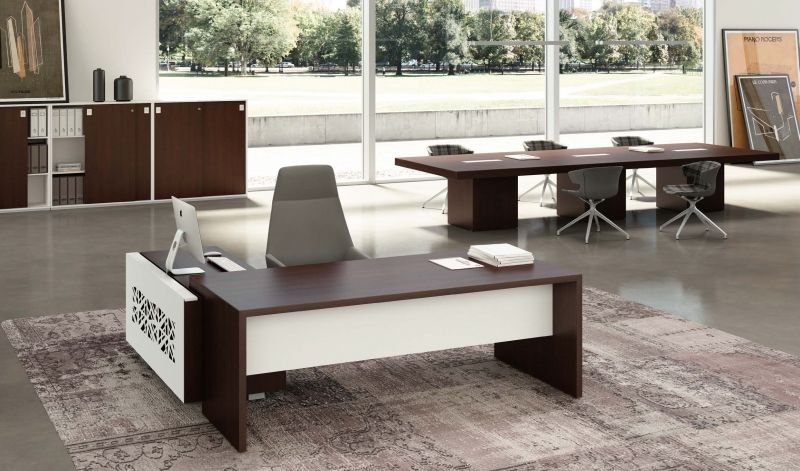 Bureau de direction moderne et stylé - T45 - Quadrifoglio avec câblage intégré et tables de réunion élégantes_4