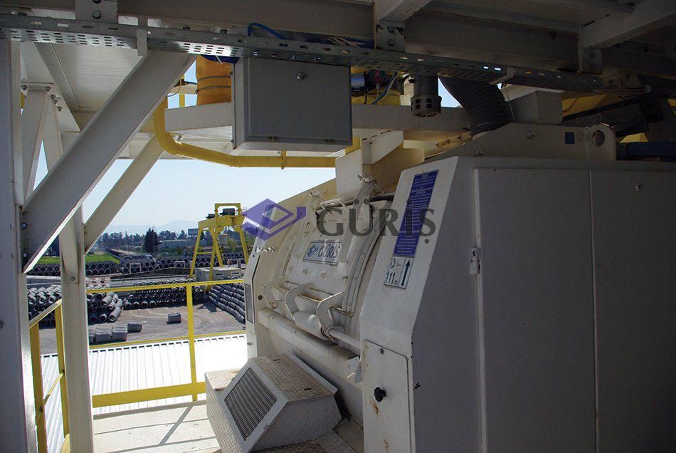 Équipement de dosage pour granulats, ciment, eau et additifs