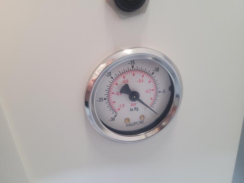 Système de purification d'eau Millipore AFS Essential 8D - ZAFS08DWW_4