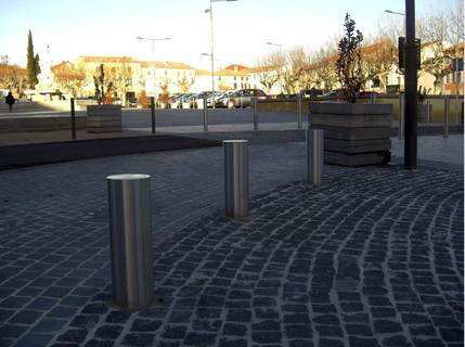 Borne amovible Andria en inox - 4 hauteurs et 9 diamètres au choix - Clé ergot en option_4